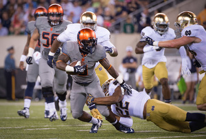 Syracuse and Notre Dame are set for a noon kickoff at MetLife Stadium on Oct. 1. 