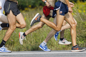 At two state marathons, four SU alumni finished in the top-20. Colin Bennie was the fastest out of the group, as the first American to finish in Boston.